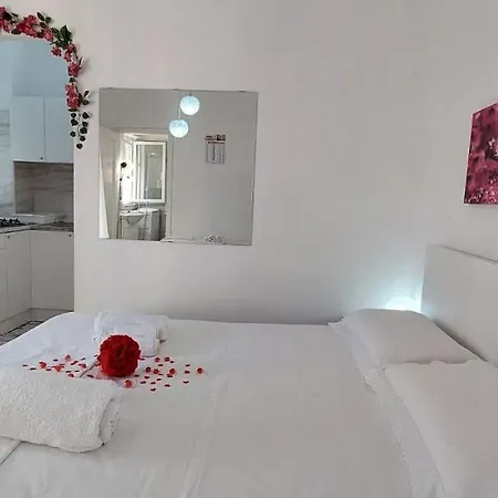 招待所 Casa Di Sofia Vicino Ospedale E Grotte 3*