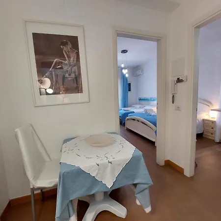 Casa Di Sofia Vicino Ospedale E Grotte Gasthuis 3*