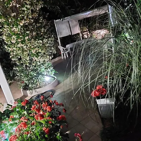 Casa de hóspedes Casa Di Sofia Vicino Ospedale E Grotte