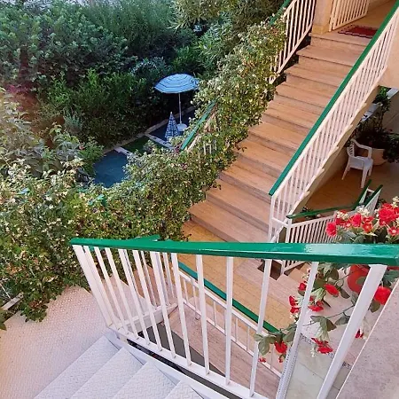 בית הארחה Casa Di Sofia Vicino Ospedale E Grotte 3*