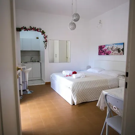 Pensjonat Casa Di Sofia Vicino Ospedale E Grotte 3*